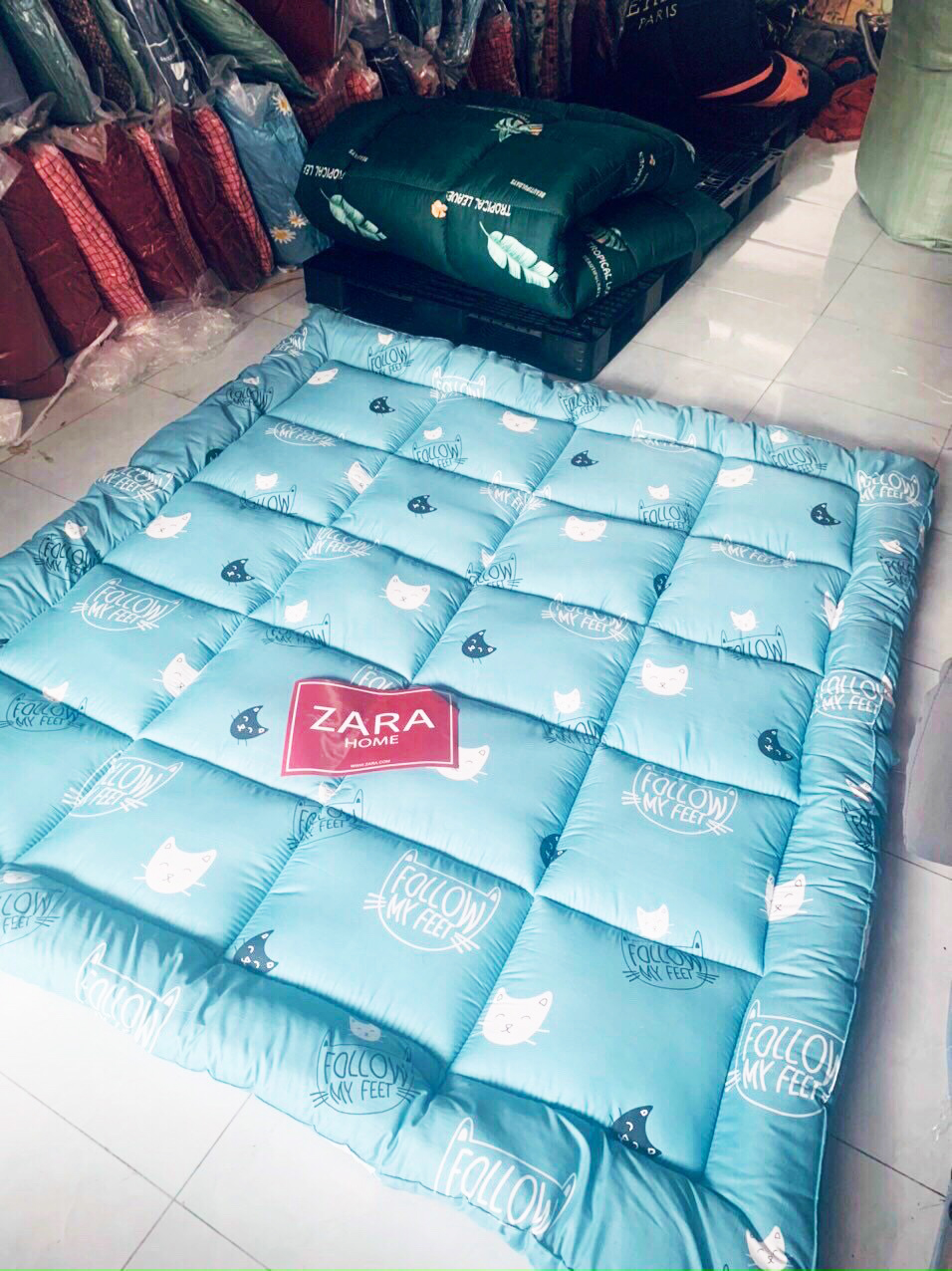 Nệm topper tấm làm mềm nệm đa năng.