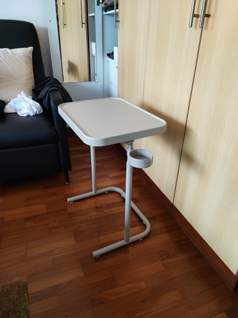 Bàn kệ, bàn phụ laptop Bjorkasen IKEA