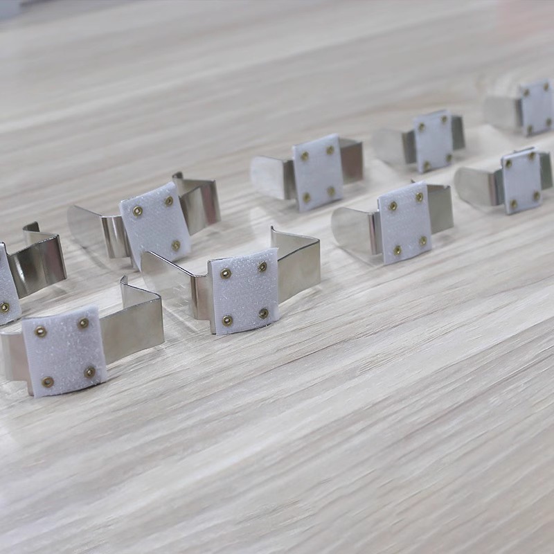 Lzd bán hàng trực tiếp kẹp inox váy bàn sang trọng nút phụ kiện váy bàn 100 cái