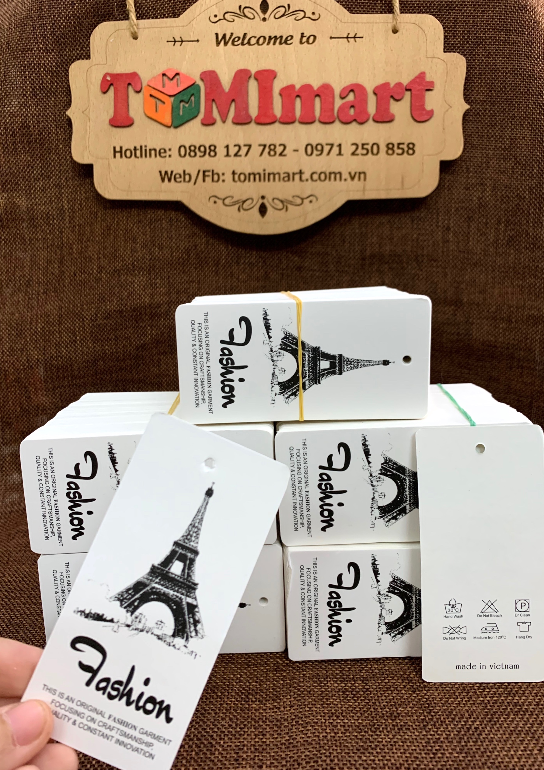 [HCM]Tag mác quần áo Fashion tháp
