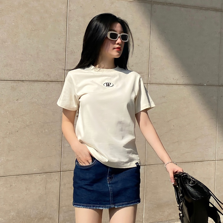 [Nhập LazXuHuong02 - giảm 25k đơn từ 199k] Áo thun BABYTEE LOGO W - Whattowear