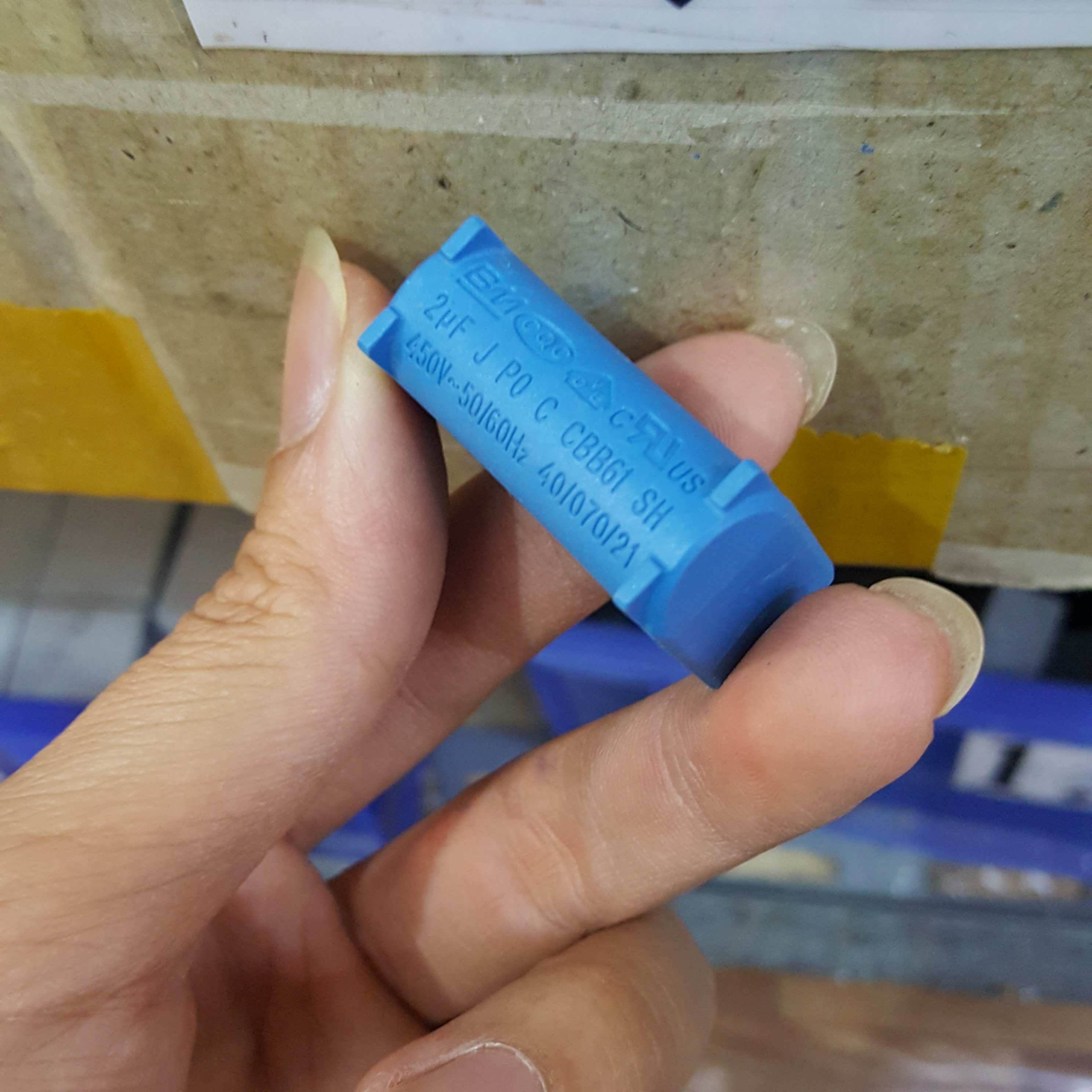 Tụ 2uf 450vac bm đứng xanh