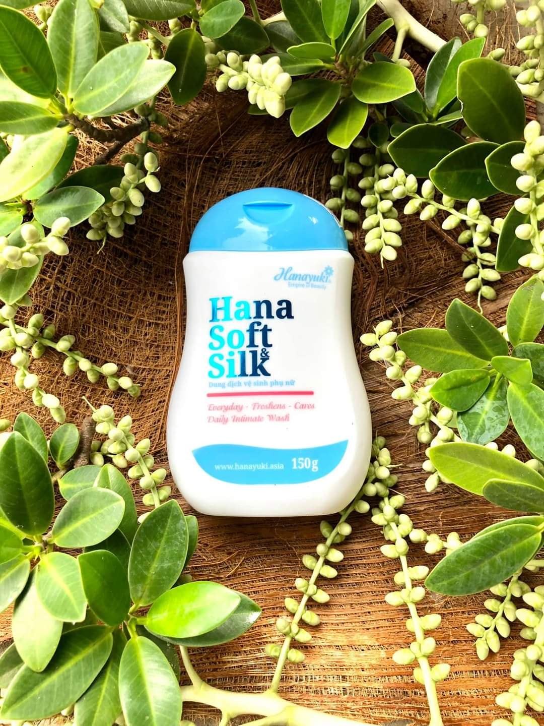 Dung Dịch Vệ Sinh Hana Soft & Silk- 150g