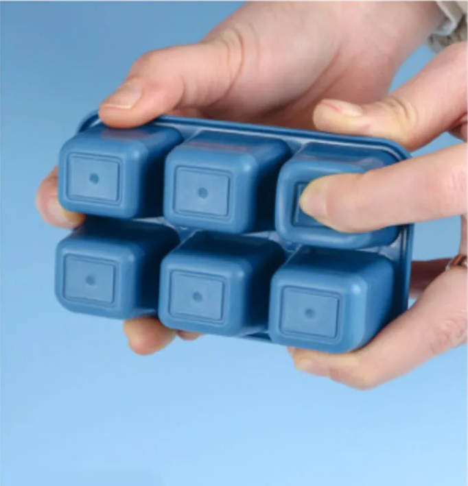 Khay Đá 6 Ô Silicone Có Nắp Đậy