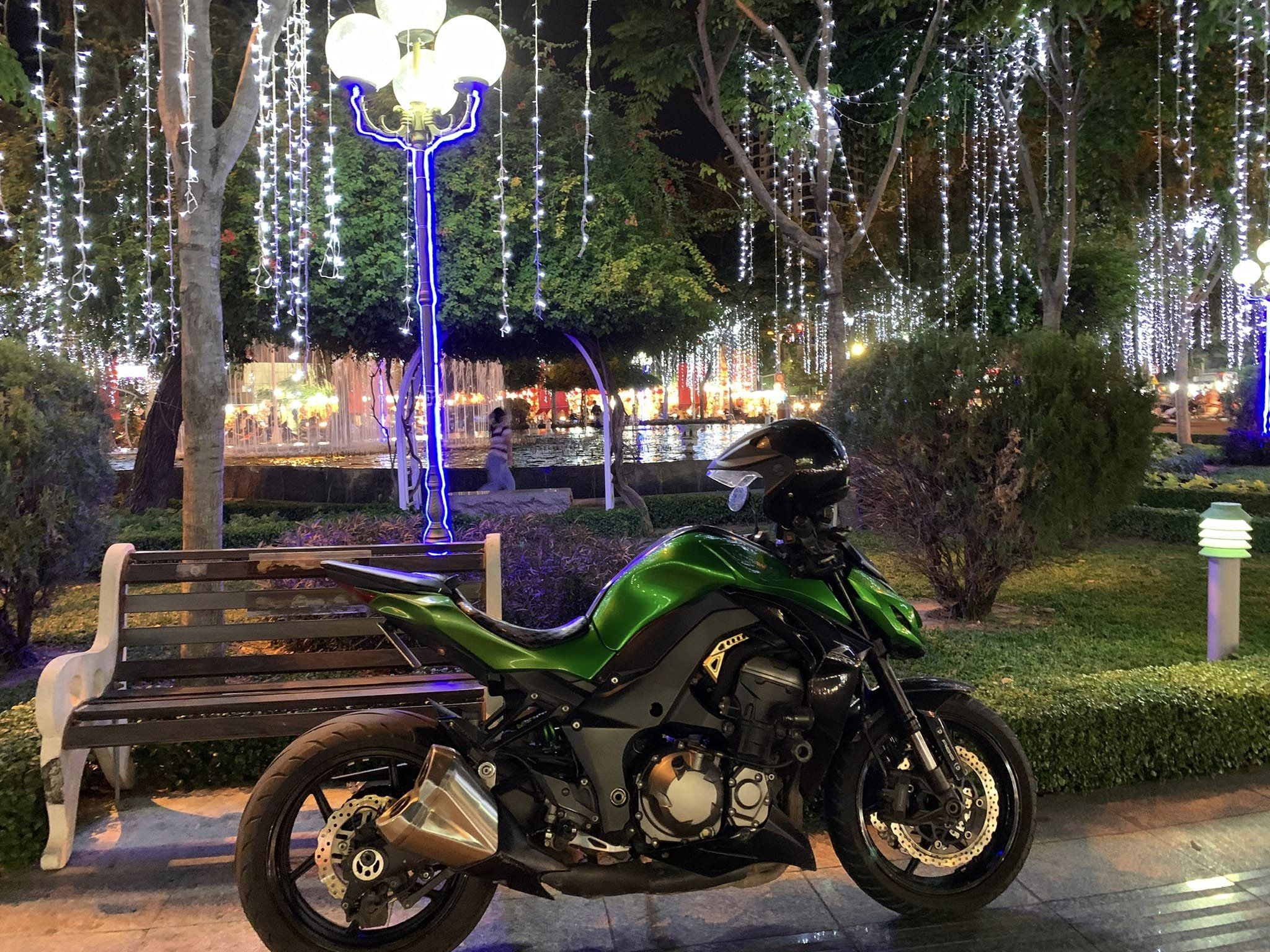 Kawasaki Z1000  ( Nhông Xích Đĩa )