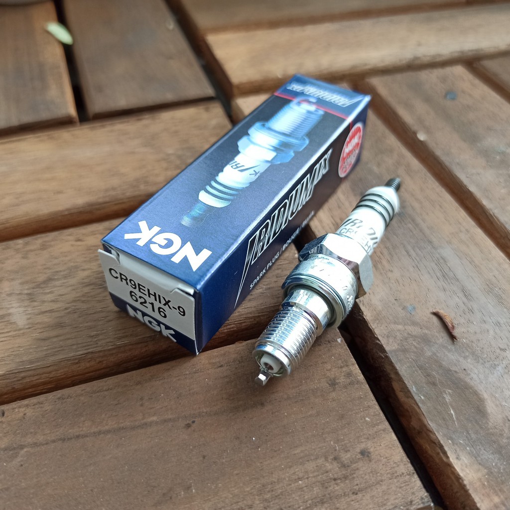 NGK Iridium spark plugs cr9ehix-9