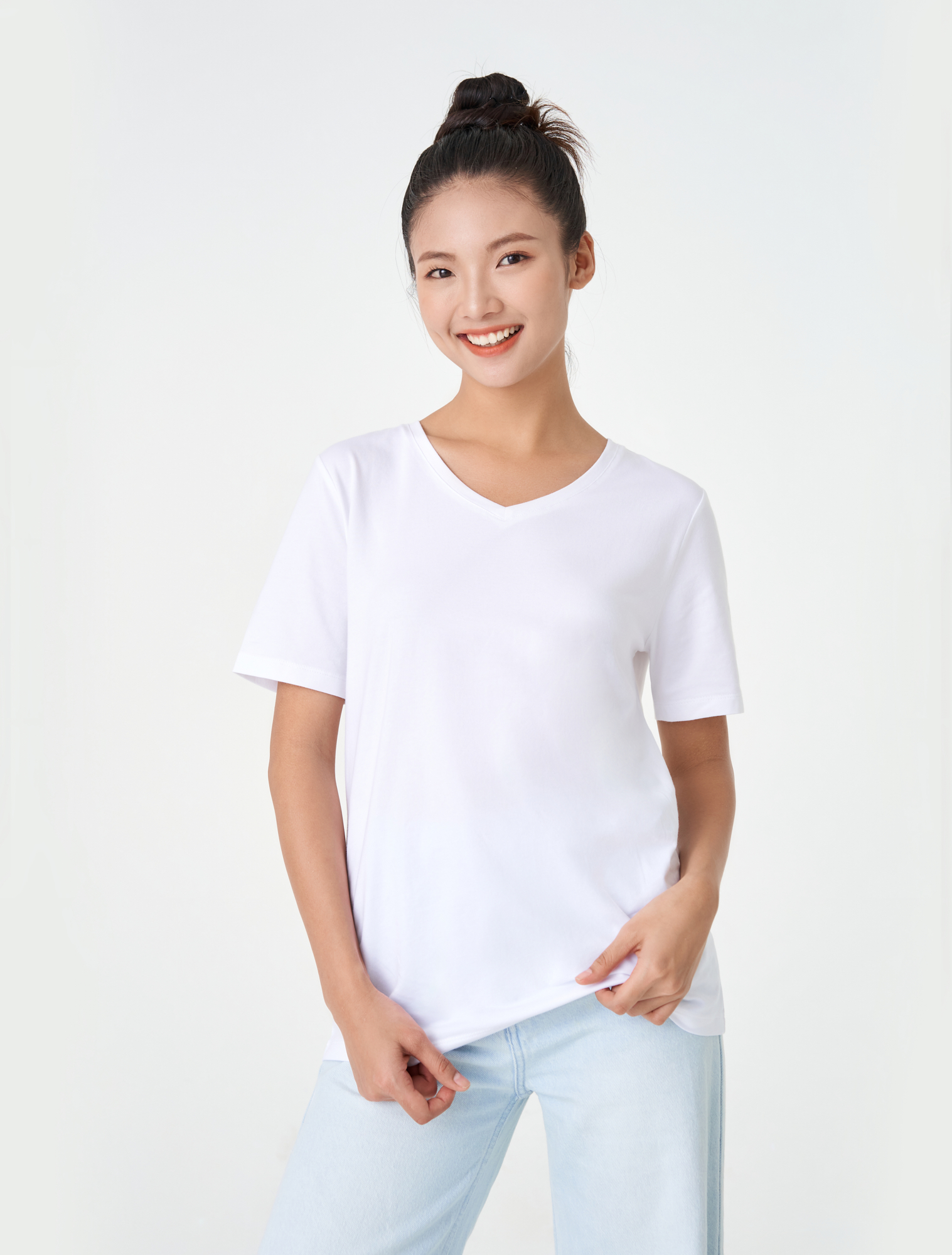 [25-29.4 VOUCHER TỚI 1 TRIỆU] Áo phông nữ CANIFA  cổ tim basic chất liệu cotton spandex 6TS23A008