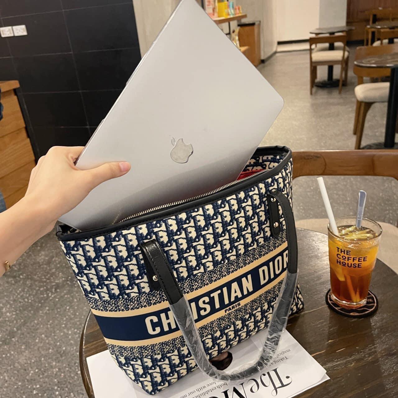 TÚI LÀN CÔNG SỞ RẰN RI QUAI ĐEN