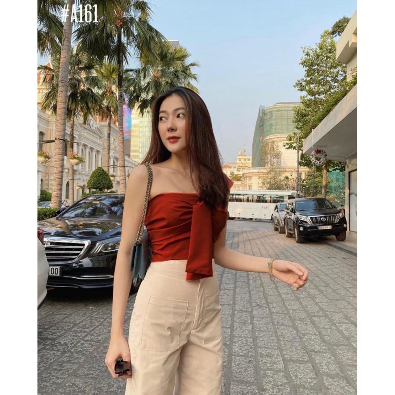 Áo croptop lệch vai (có 5 màu)