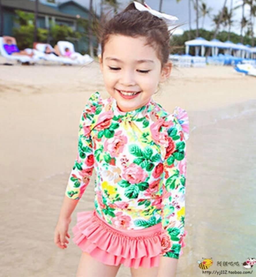 [HCM]Đồ bơi Bé Gái in hoa tay dài
