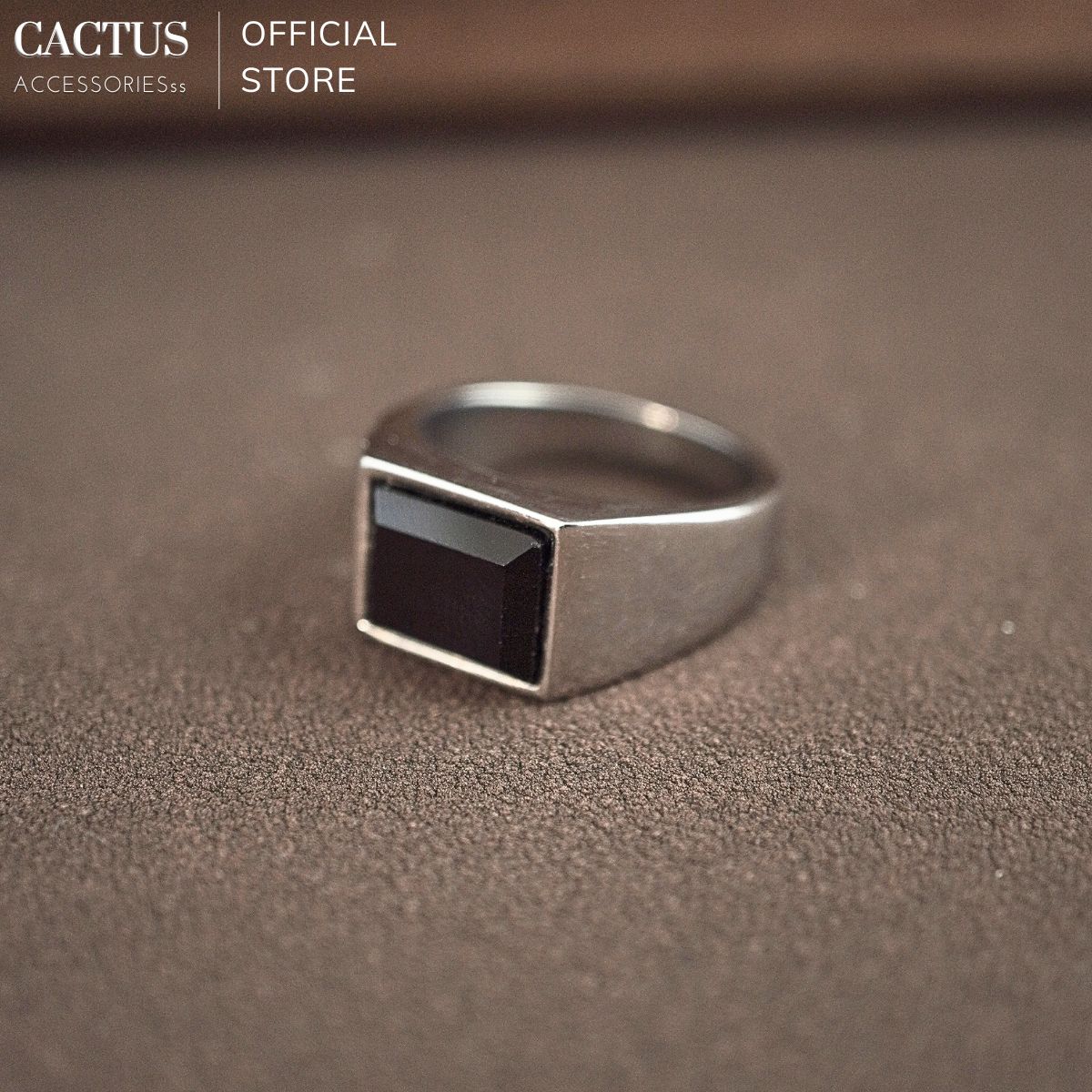 NHẪN THÉP TITAN MẶT VUÔNG ĐÍNH ĐÁ ĐEN
