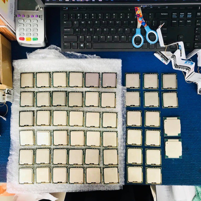 CPU Intel Xeon E5-2689 ( 2.60 GHz 20M Cache 8C/16T)