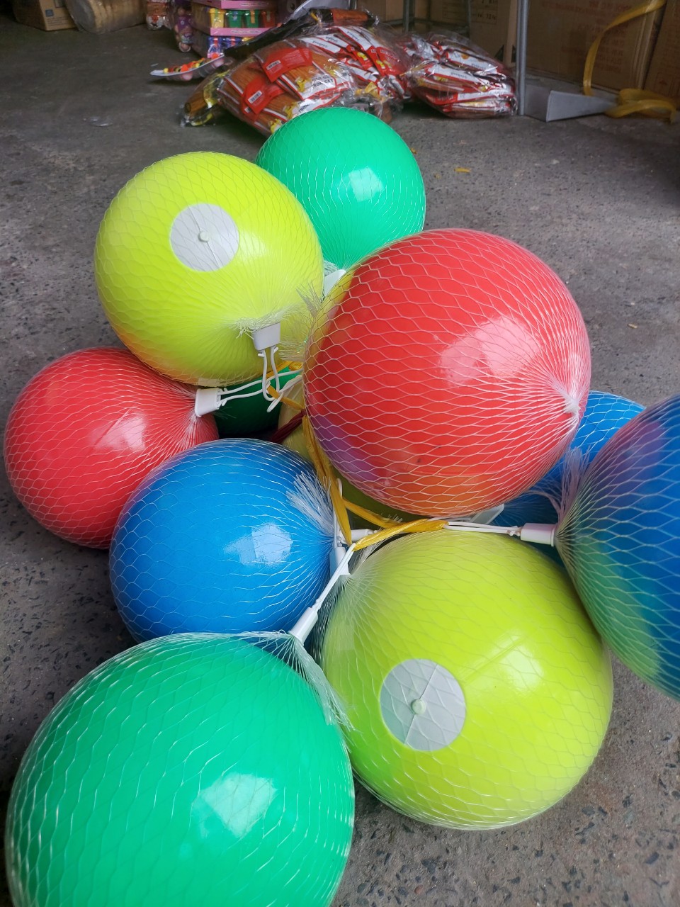 Đồ chơi bóng nhựa 2 lớp