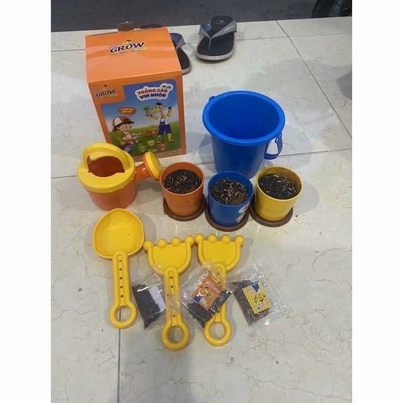 Bộ Đồ Chơi Làm Vườn Grow (Có Sẵn Hạt Giống Và Dụng Cụ Làm Vườn)