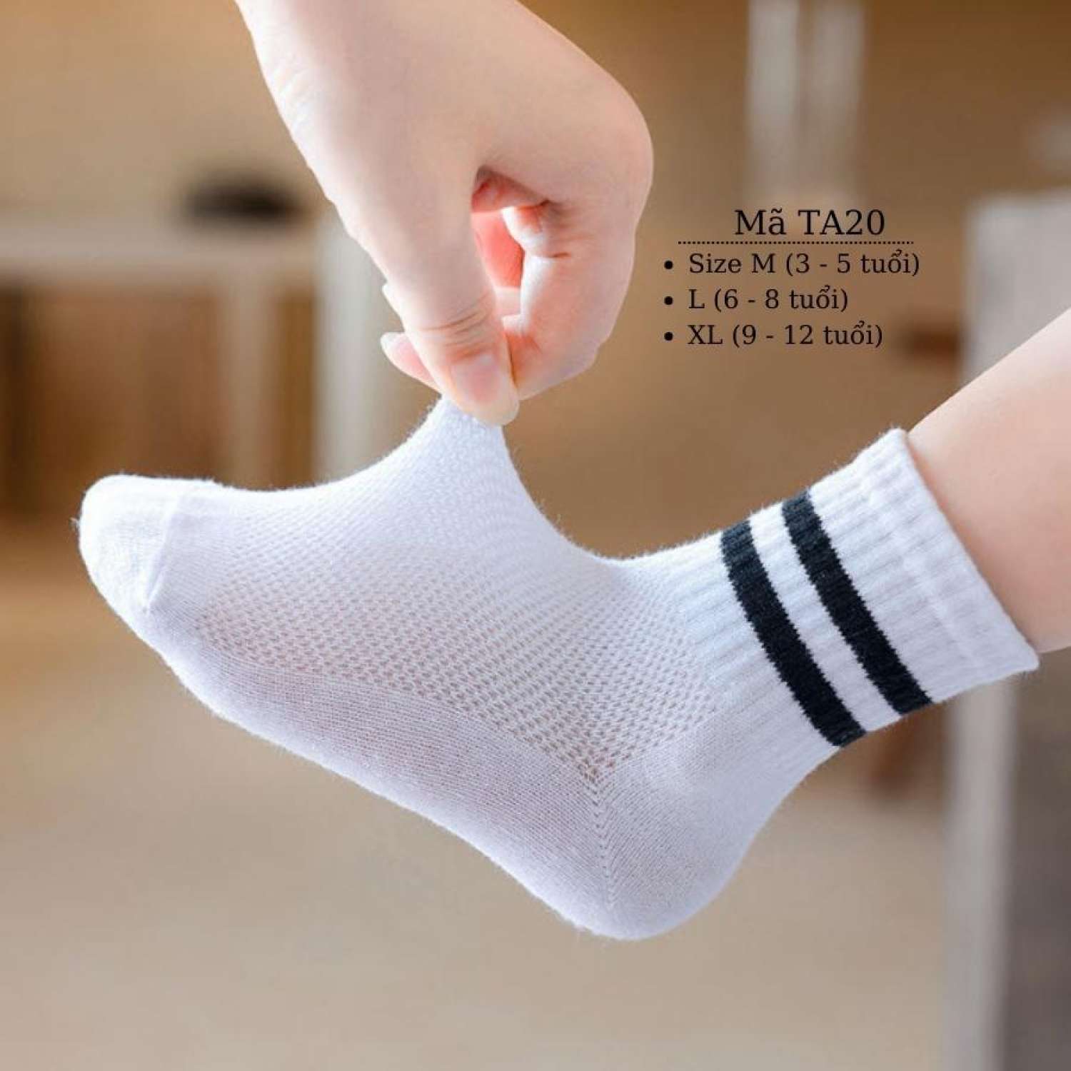 Tất trắng cho bé trai bé gái 3 - 12 tuổi cổ cao viền cổ đen trắng mắt lưới thoáng phù hợp trẻ em mang mùa hè TA20