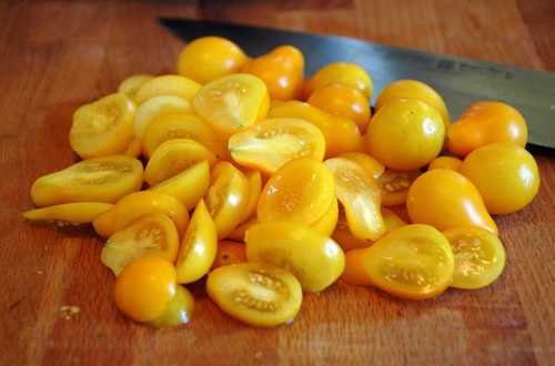Gói 0.5gr hạt giống cà chua lê vàng