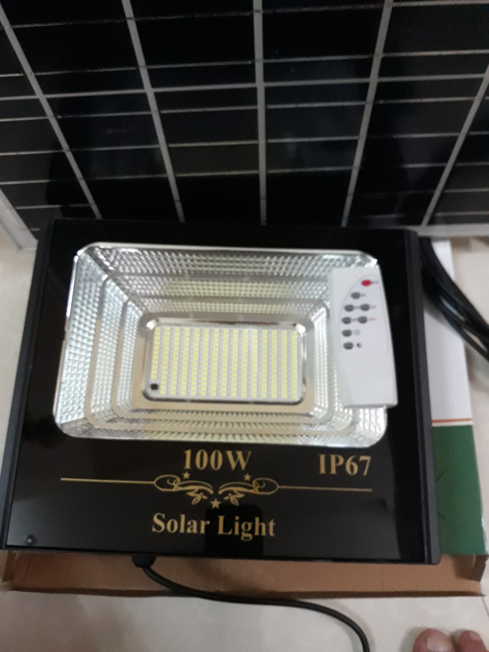Bóng đèn năng lượng mặt trời 100w (207 chip LED)