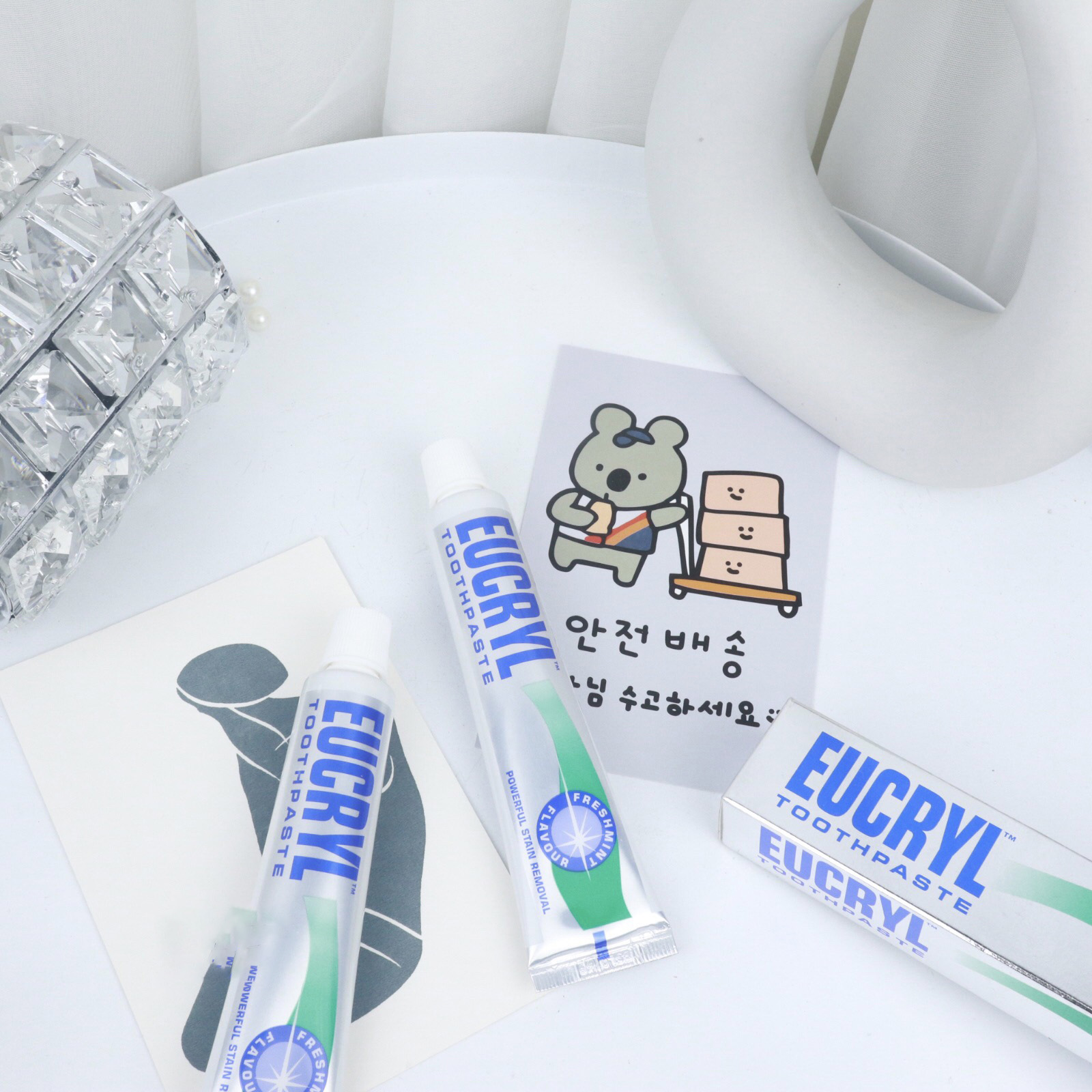 Kem Đánh Răng Eucryl Tẩy Trắng Eucryl Toothpaste 62g