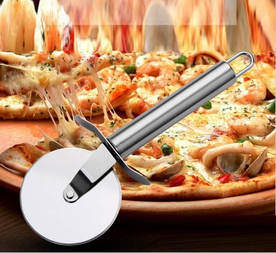 Bộ dao và muỗng cắt chia bánh pizza