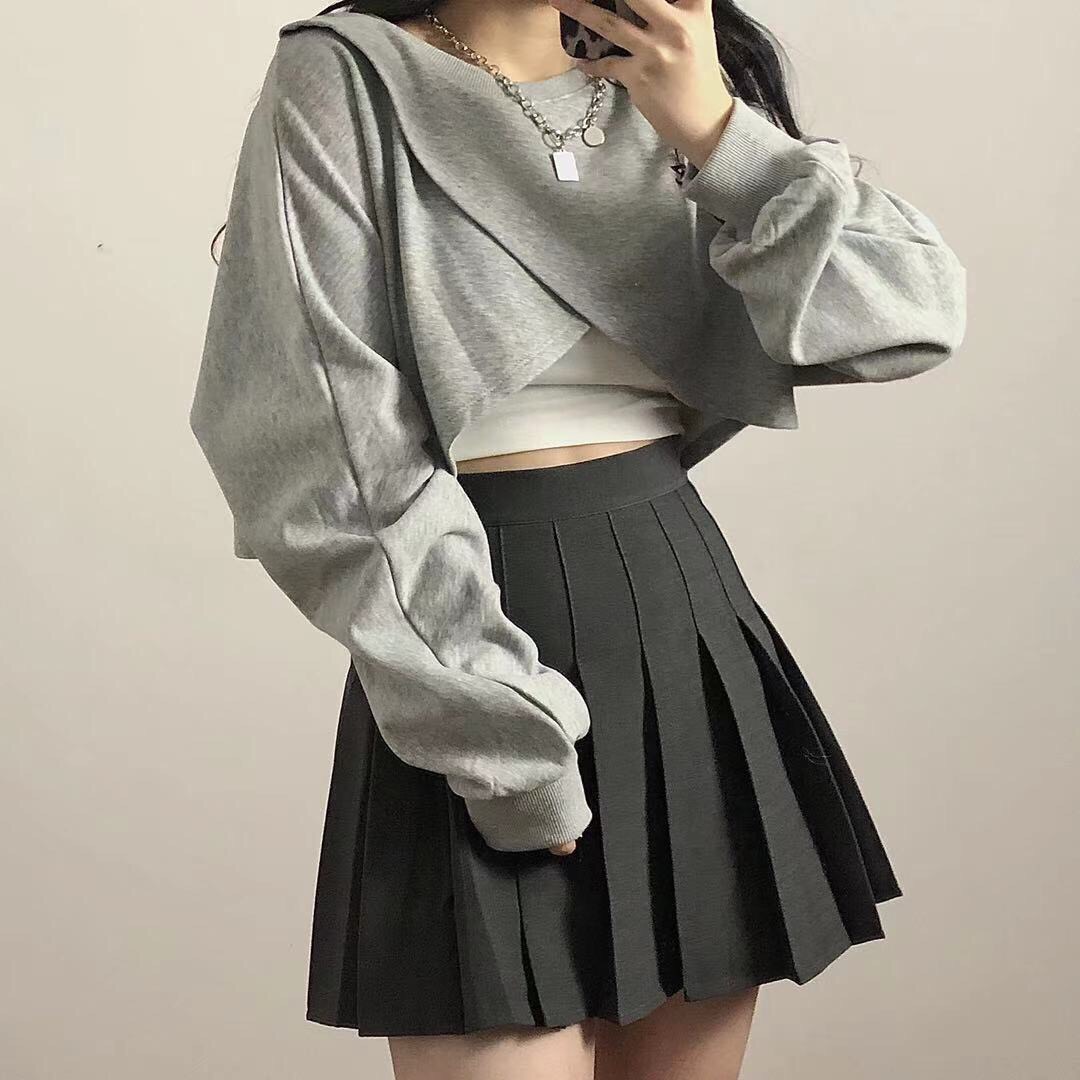 Set váy tennis + set 2 món croptop đắp chéo