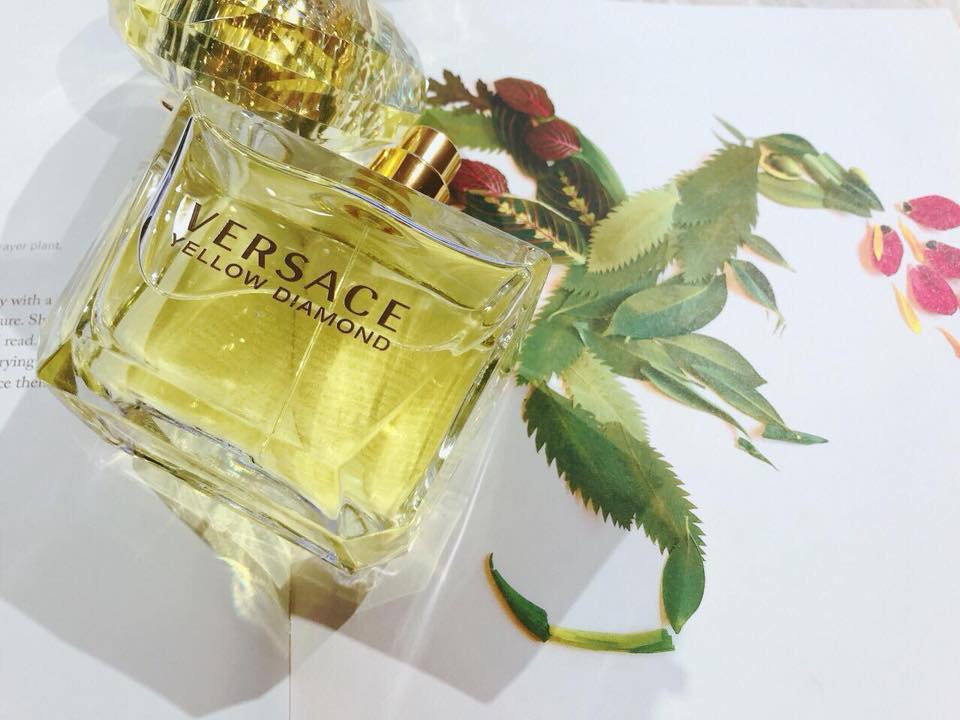 Nước hoa V.E.R.S.A.C.E Yellow Diamond EDT 90ML