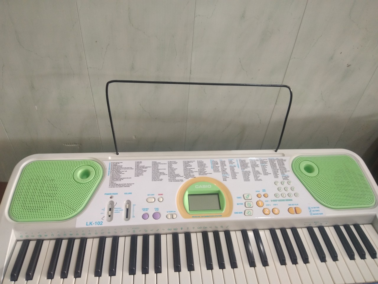 Giá để bản nhạc đàn ocgan casio