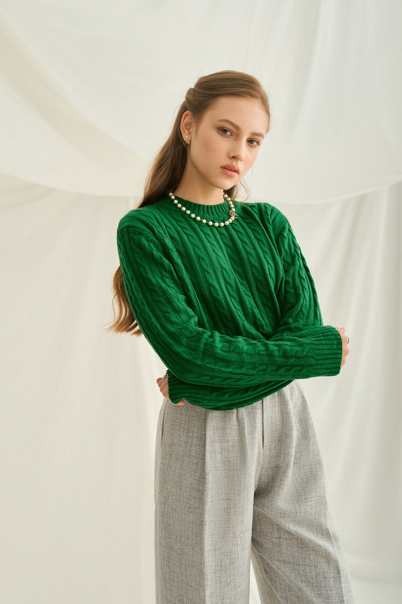 MAVEN - Áo len xanh cổ tròn Cozey Top