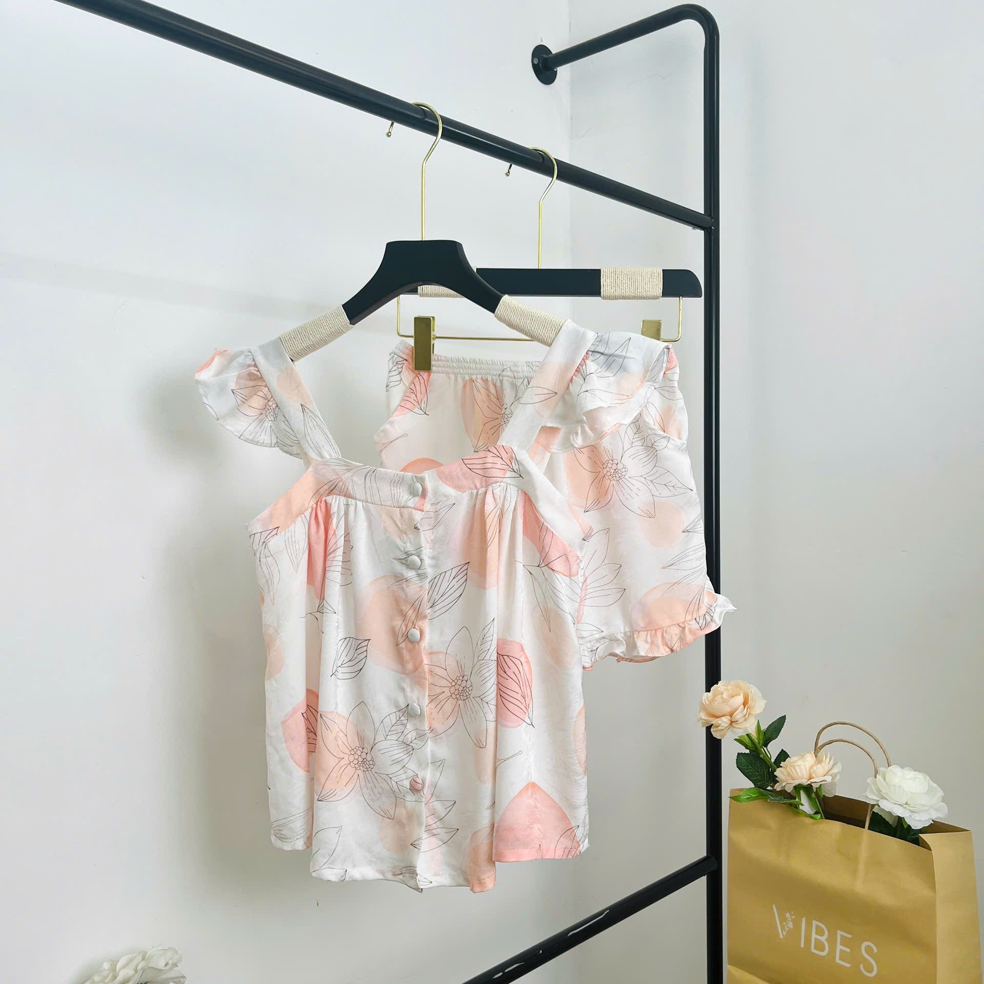 VIBES Đồ bộ 2 dây cánh tiên Lụa gấm Lillie Straps Set