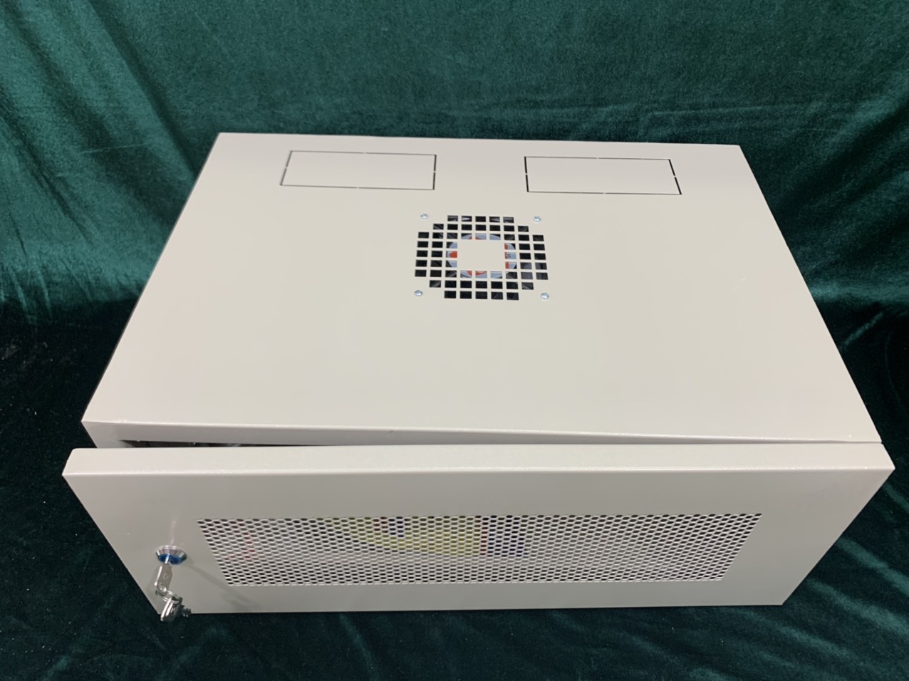 Tủ treo tường Wall Mount Rack 4U