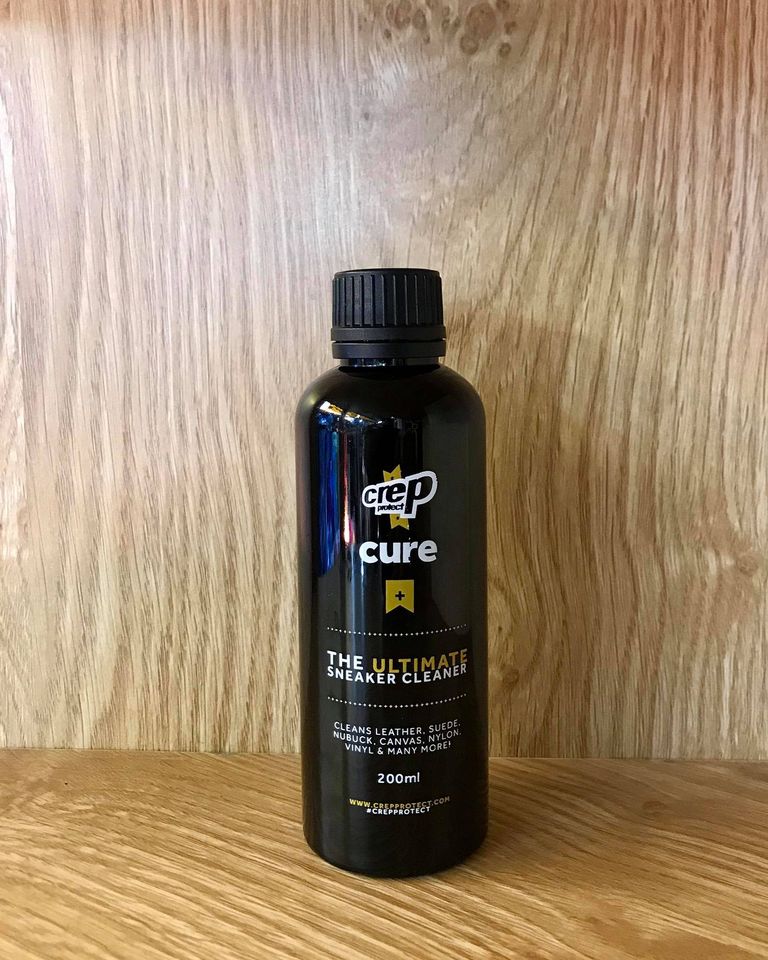 Chai dung dịch vệ sinh giày Crep Protect Cure Refill 200ml