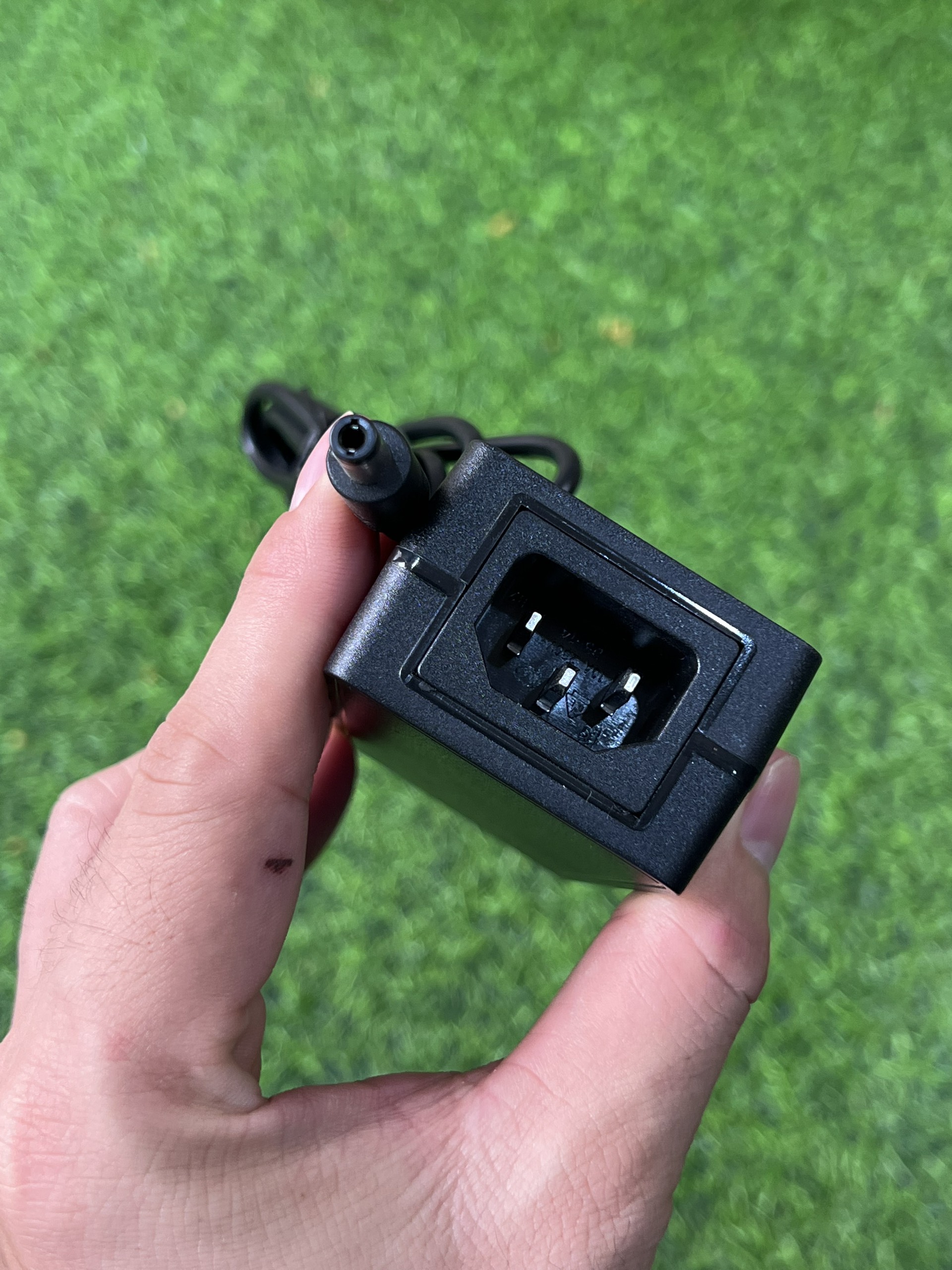 NGUỒN ADAPTOR DC 18V 3.5A HÀNG LOẠI TỐT