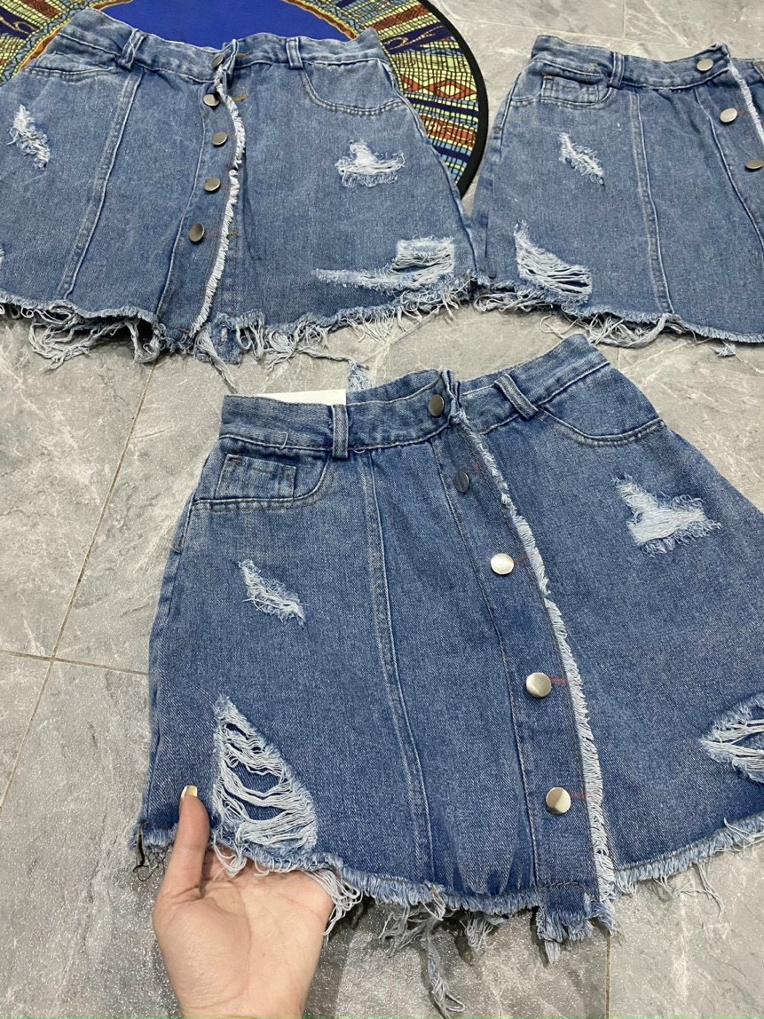 Chân Váy Jeans Rách Nữ Dáng Chữ A 🦋 Váy Bò Nữ Cạp Cao Hàng Cúc Giữa Dáng Ngắn Fullsize 🦋