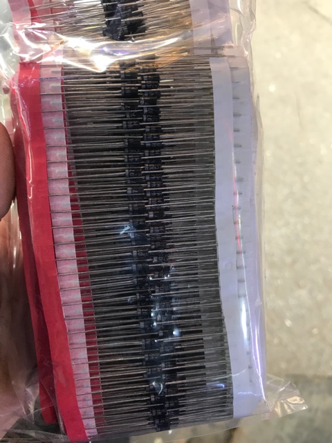 100 con đi ốt 1A4007