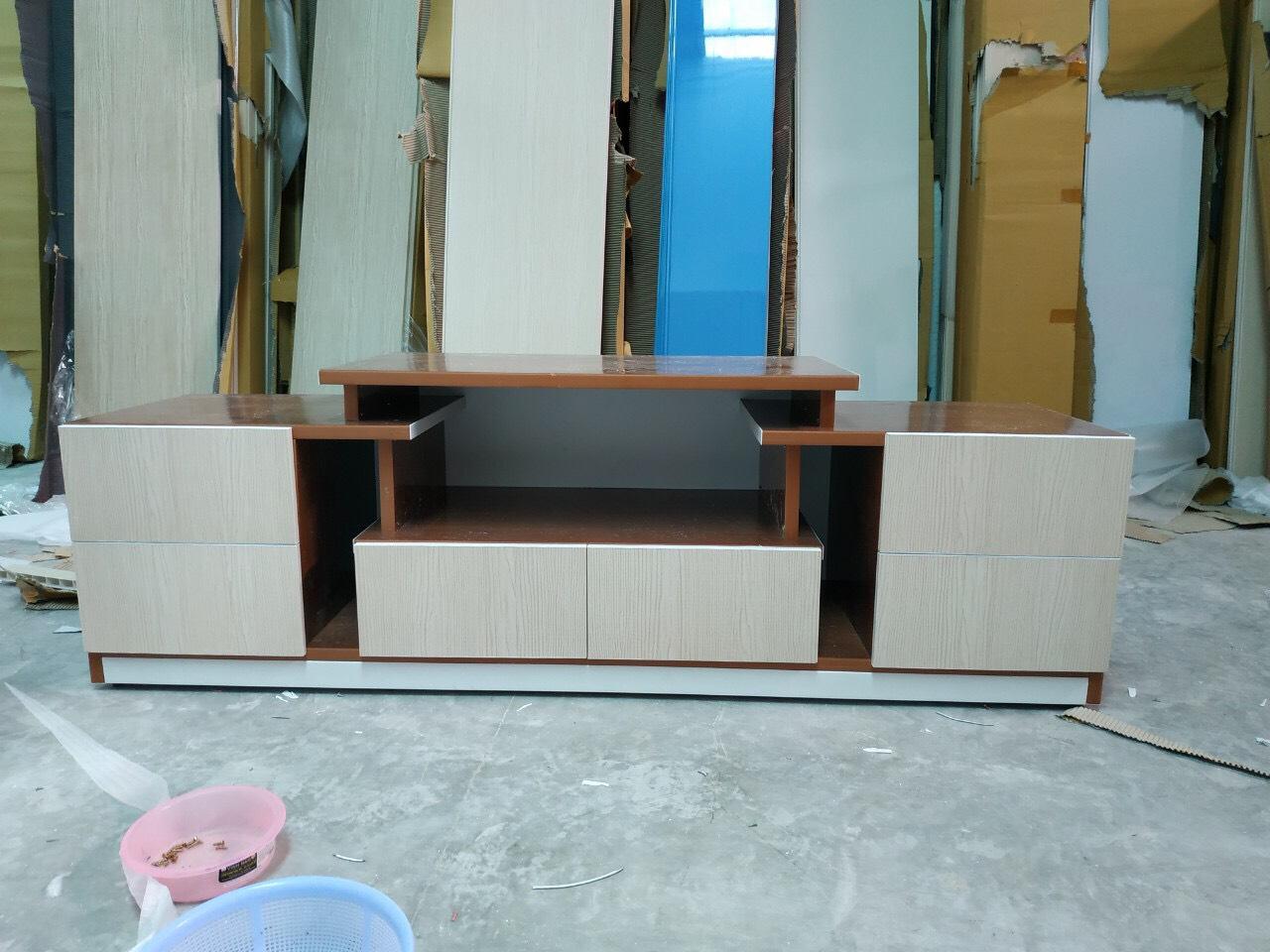 Kệ tivi nhựa đài loan