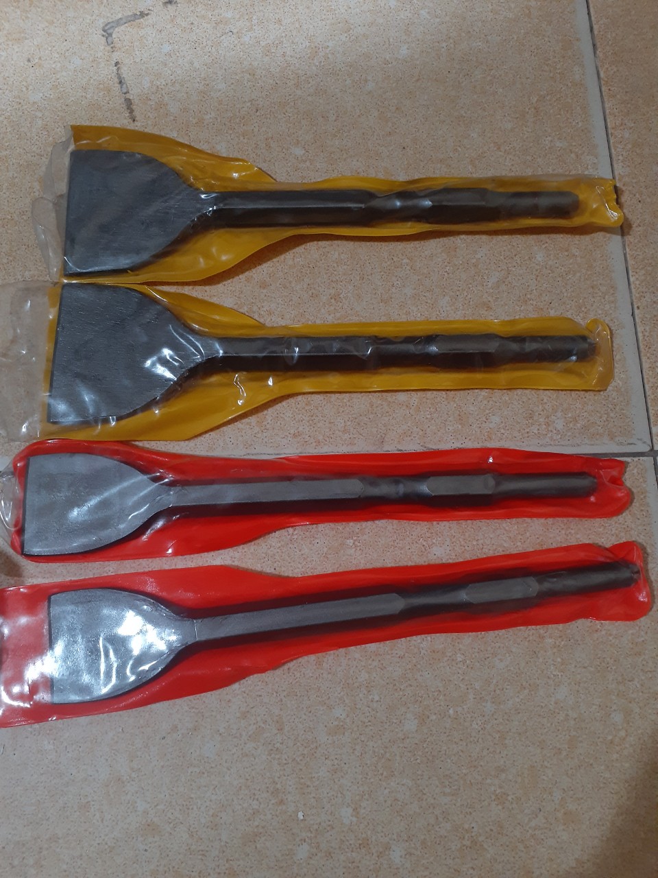 Mũi đục (bằng) phá bê tông