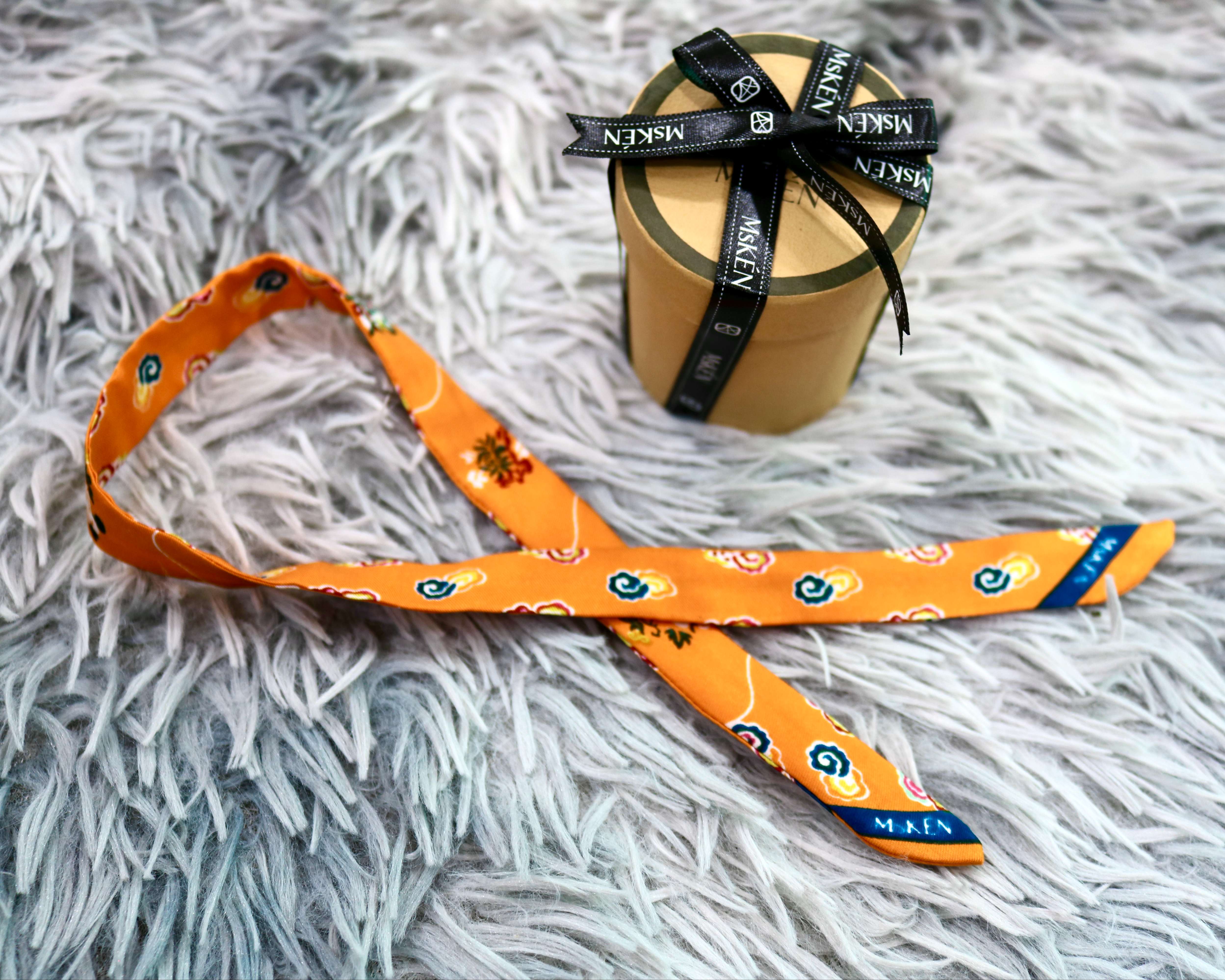Khăn lụa tơ tằm Doll Twilly thiết kế Mây 02x53cm