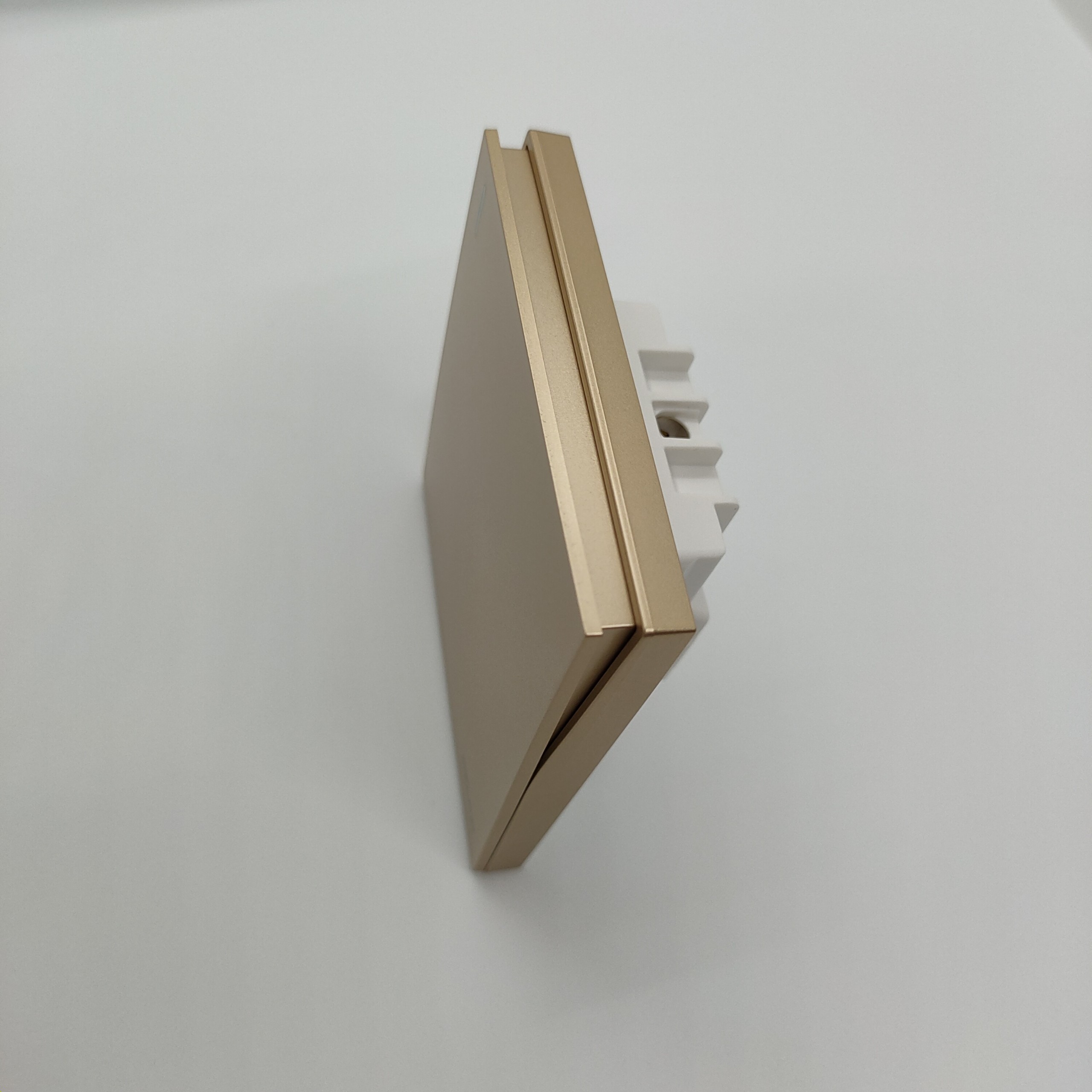 Bộ công tắc đơn 1/2/3 chiều 16AX Gelan