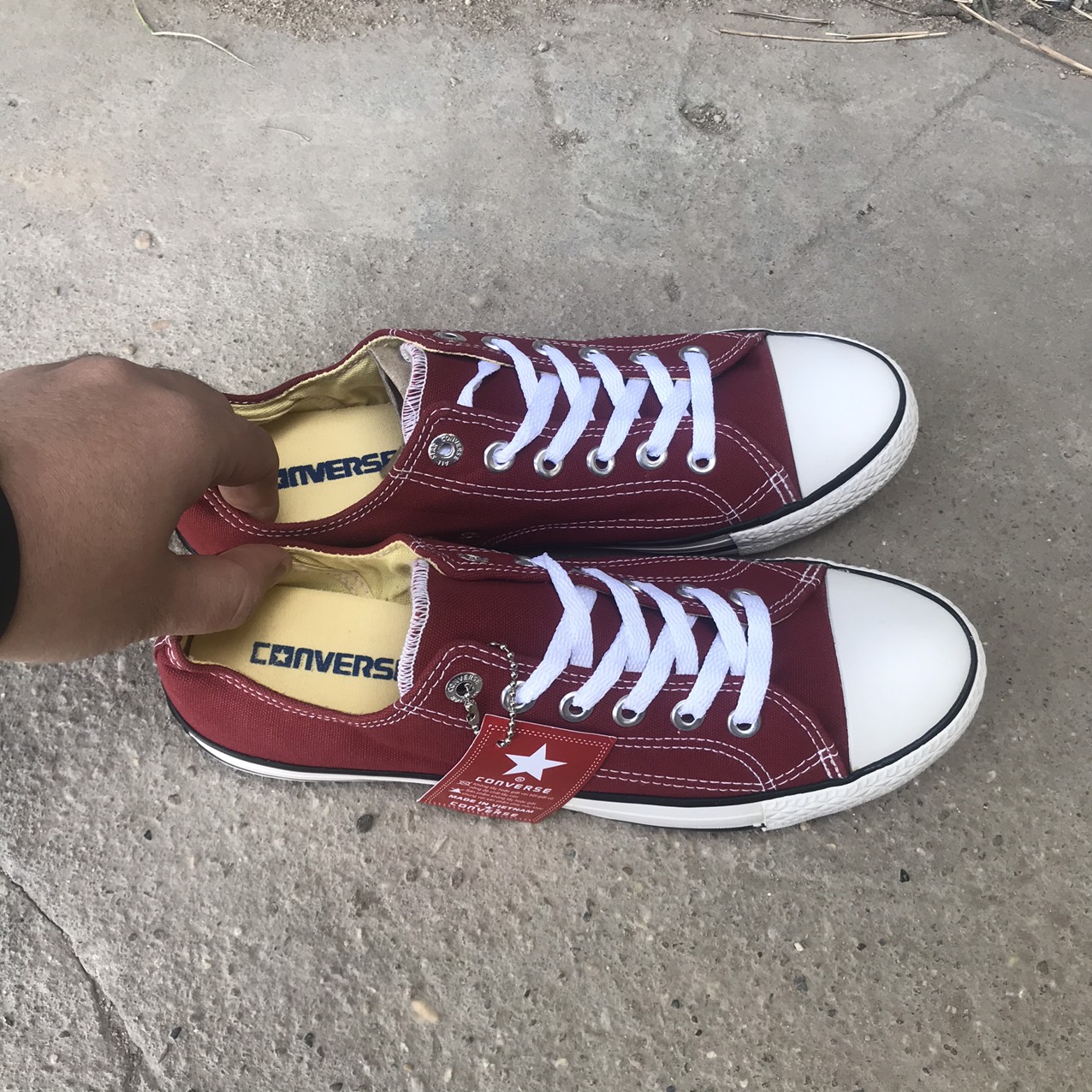 GIÀY CONVERSE MÀU ĐỎ MẬN