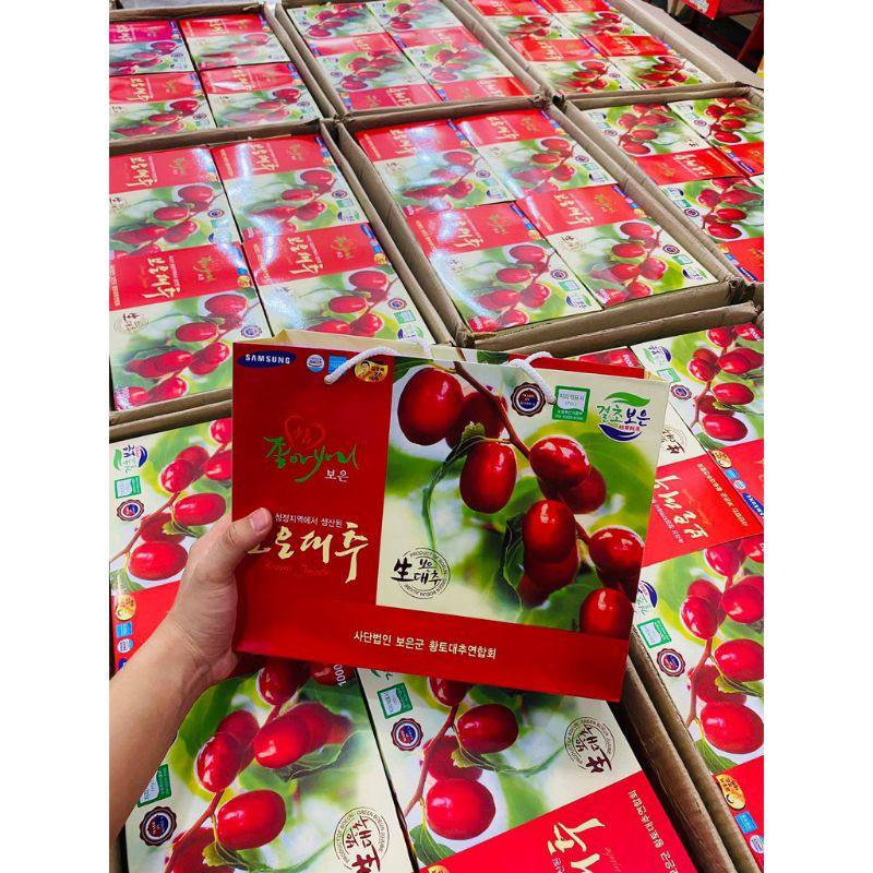 táo đỏ hàn quốc hộp 1kg