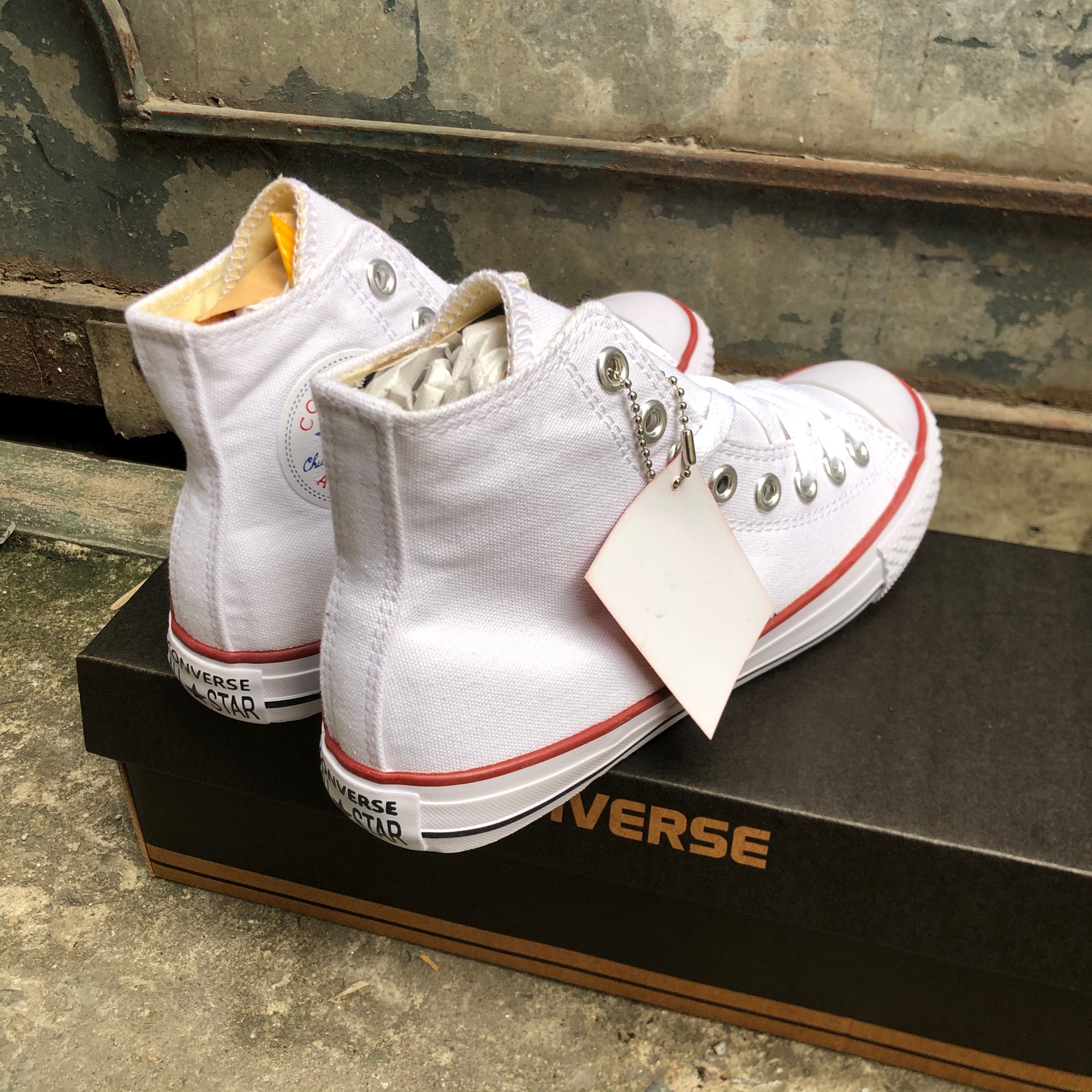 GIÀY CONVERSE TRẮNG cao cổ (Full box, tag)