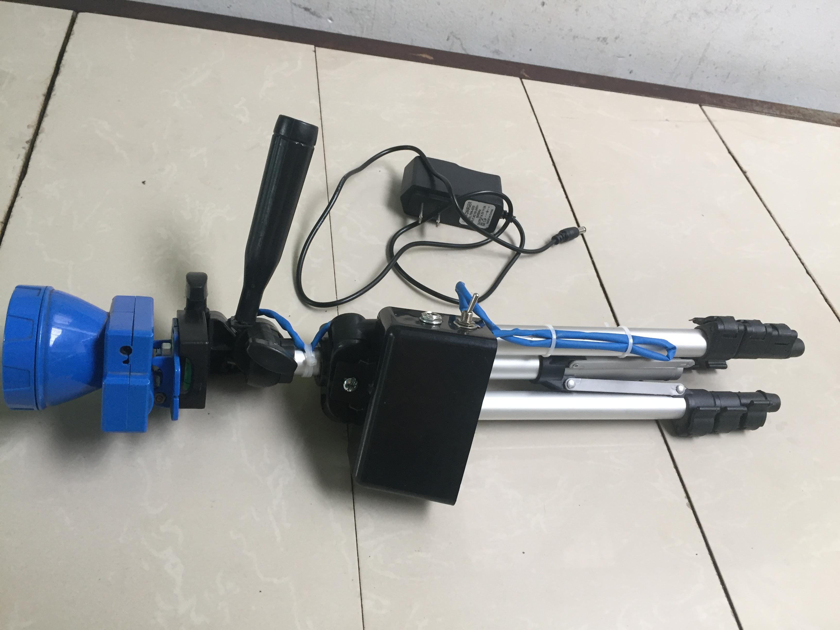 Đèn Pin Lấy Ráy Tai 3 Chân