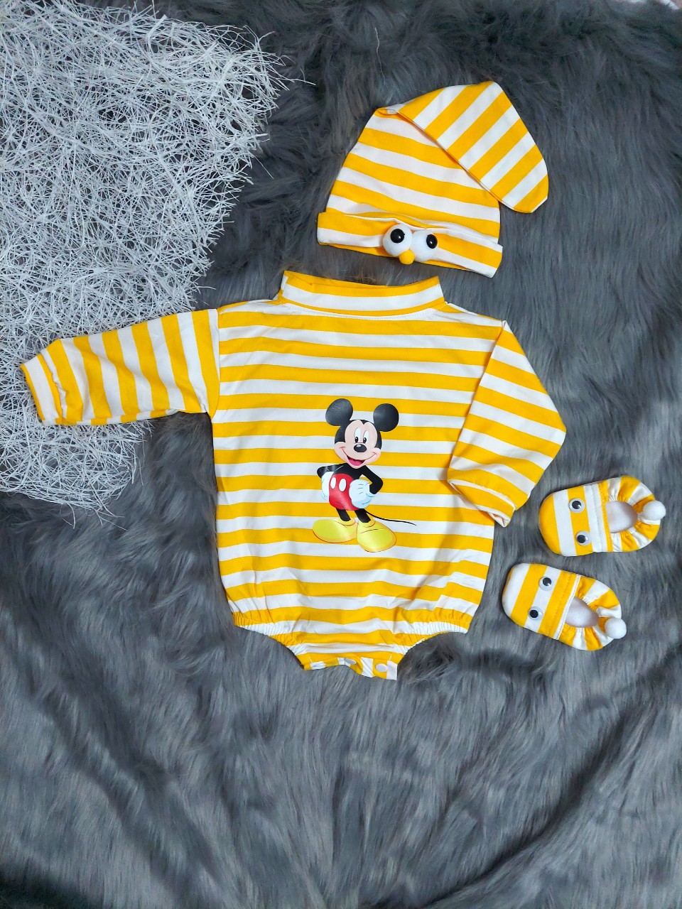[HCM]SÉT BODY 3 MÓN BÉ TRAI SỌC MICKEY VÀNG