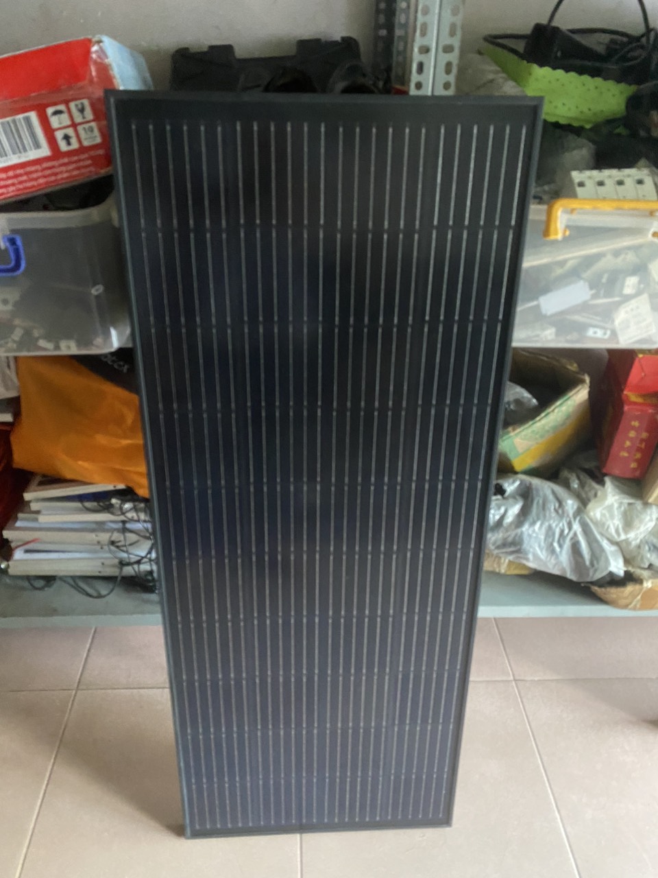 2 TẤM PIN NĂNG LƯỢNG MẶT TRỜI 100W ( 200W).