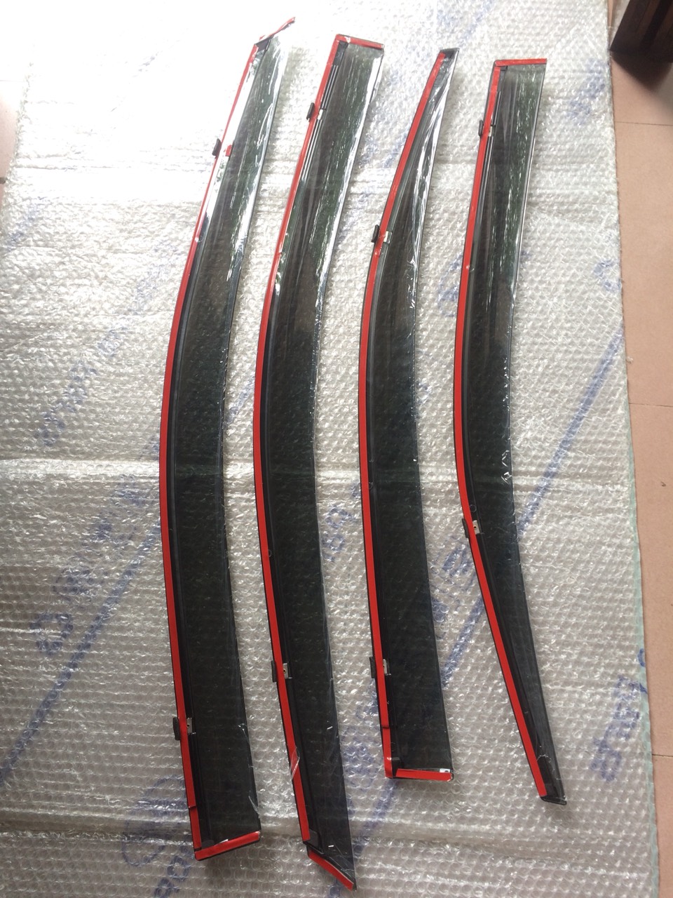 Vè che mưa Vios 14-20 (Chỉ Mạ, Giá 1 Bộ 4 Chiếc) OEM