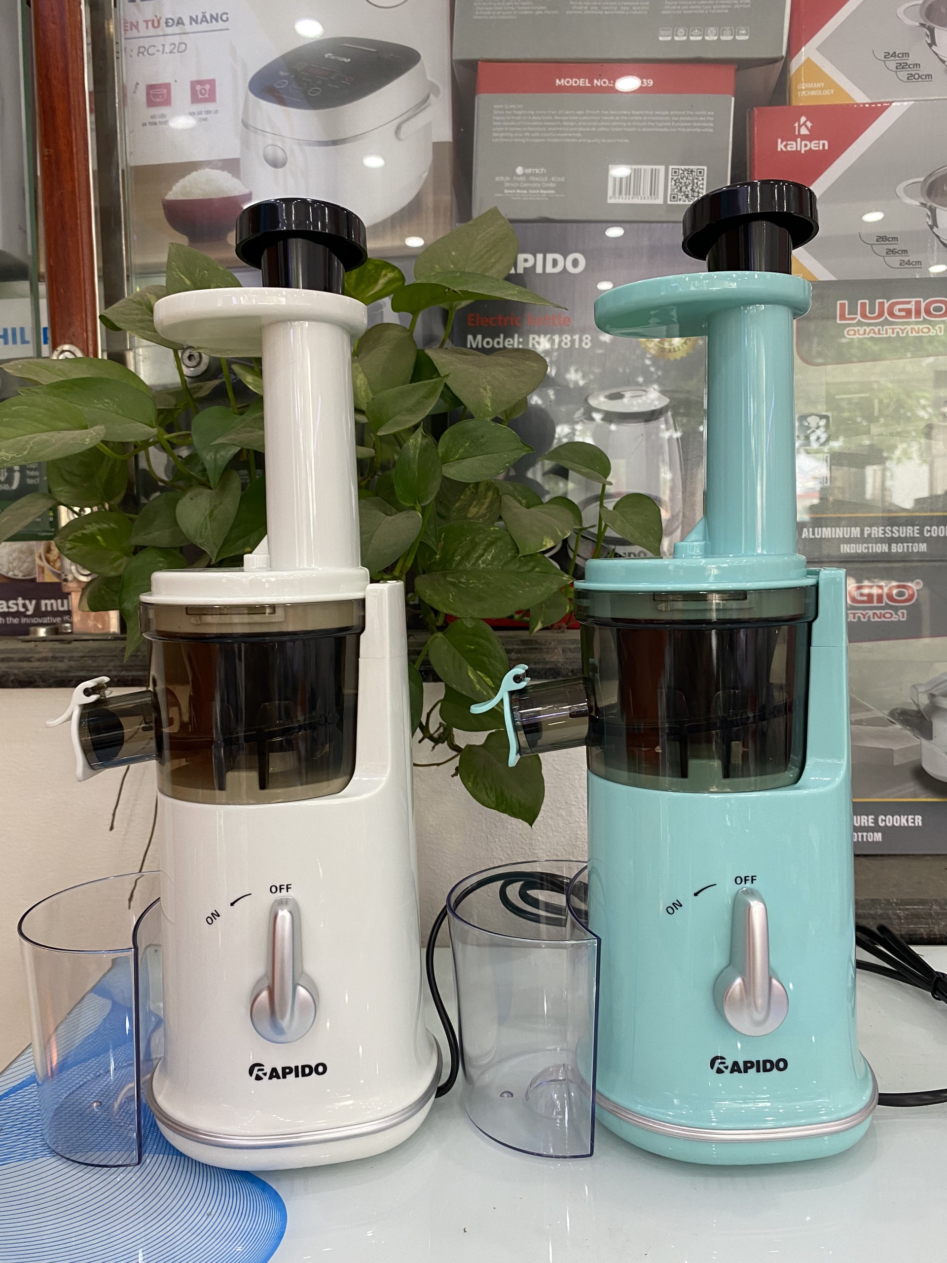 Máy ép chậm mini Rapido RSJ-120 ( màu xanh mint, màu trắng )