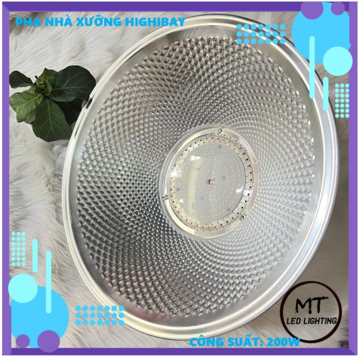 Đèn Led pha xưởng chụp đèn tròn ánh sáng trắng 200W