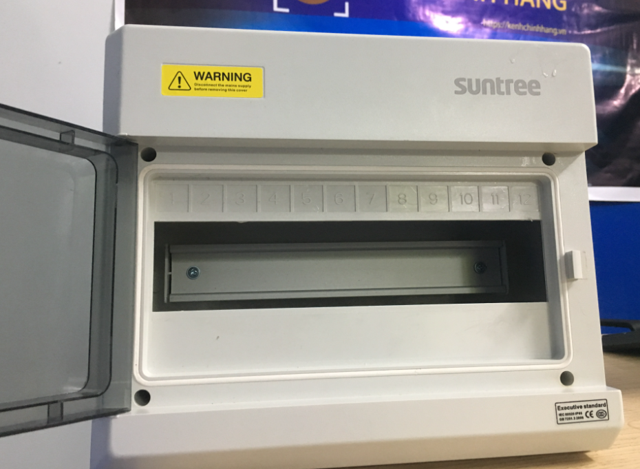 VỎ TỦ ĐIỆN DC IP65 24way
