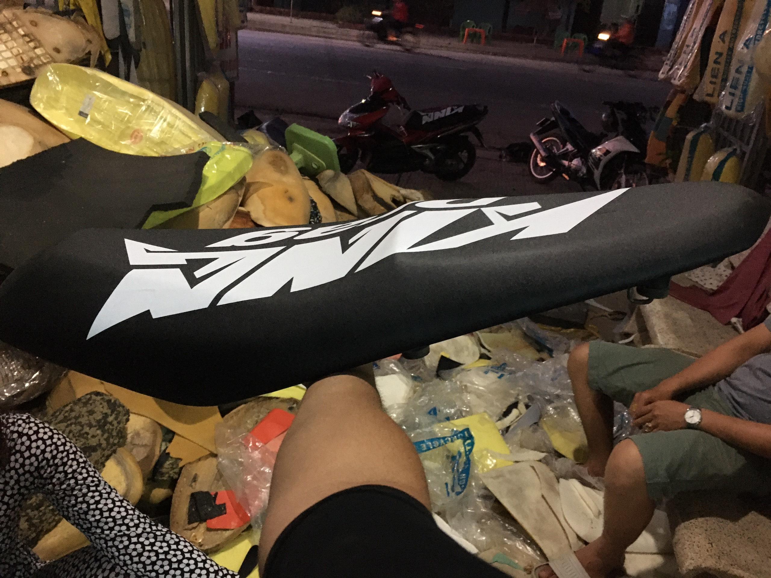 Mút Yên Xe Ex 135Cc