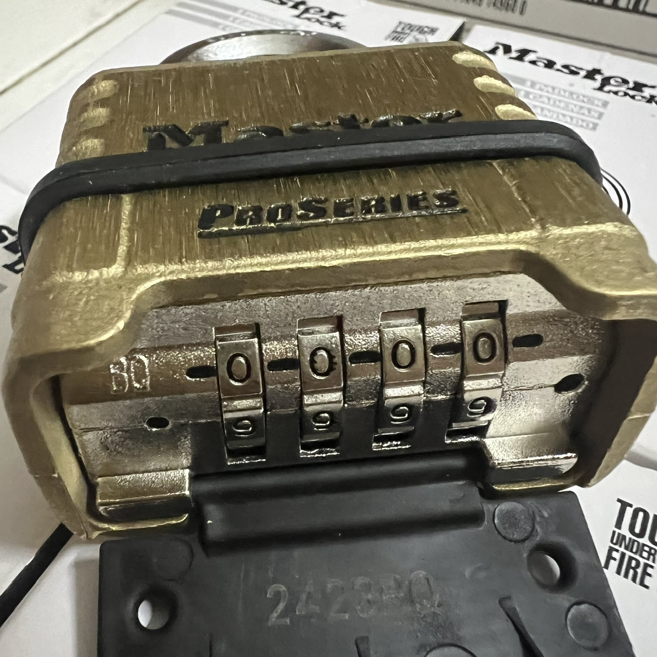 Khóa số Master Lock 1175 D rộng 57mm dòng ProSeries - MSOFT
