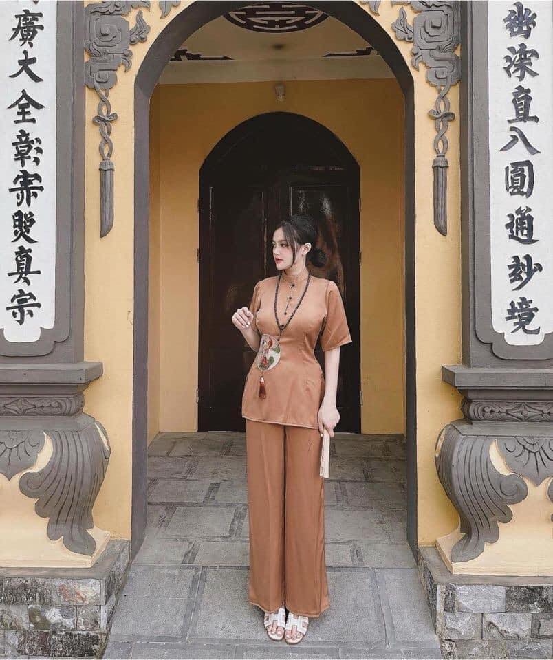 Set Đồ Đi Chùa Thêu Chất Vải Lụa Cao Cấp L10